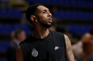 OGLASIO SE PEJN: Amerikanac se na lep način oprostio od Partizana i „Grobara“!