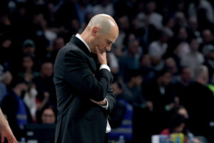 AKO KAŽEM ŠTA MISLIM O SUDIJAMA, NAREDNIH MESEC DANA SMEM JESTI SAMO KOD KUĆE: Penjaroja između redovao poslao poruku Evroligi!