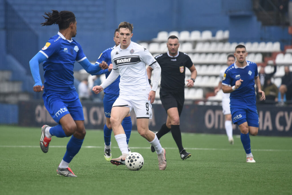 „ODUZETO JE 10-15 MINUTA IGRE“: Trener Radnika potkačio sudije nakon poraza!