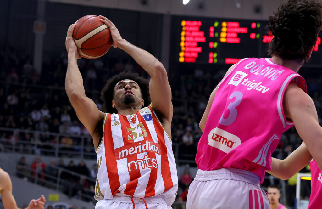 ZVEZDA DOMINANTNO DO TROFEJA KUPA: Crveno-beli na krilima Nvore i Dobrića savladali Megu i osvojili Žućkovu levicu!