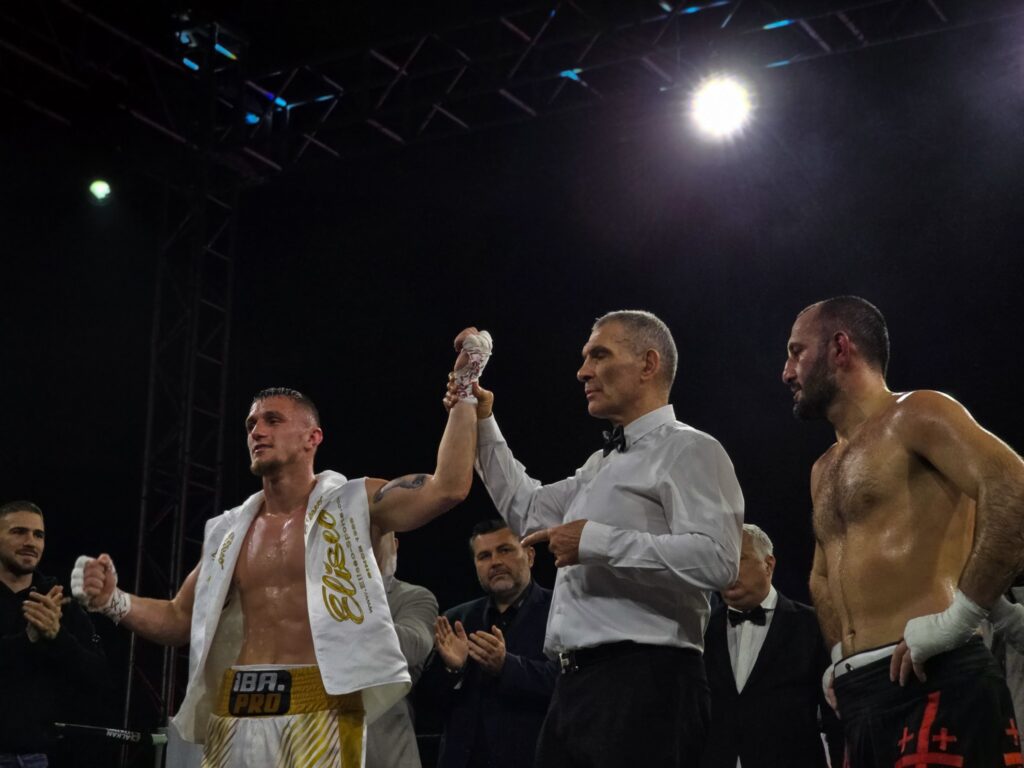 NEBO JE GRANICA ZA MEMIĆA: Srpski Tajson dominantno, nezadrživo se penje na listama!