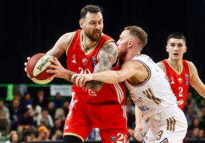 ZVEZDA PRIMILA 114 POENA U SARAJEVU: Dubai razbio crveno-bele i zadržao lidersku poziciju!