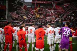 BAJERN PREŽIVEO NEMOGUĆE: „Bavarci“ sa dva igrača manje izvukli bod u Leverkuzenu!