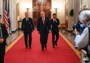 SCENA ZA PAMĆENJE: Sastali se Mesi i Tramp u Beloj kući!