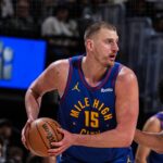 JOKIĆ BOLJI OD RAJAKOVIĆA, POGOTKOM U FINIŠU SLOMIO SRCE SRPSKOM TRENERU: Veliki preokret Denvera u poslednjoj četvrtini nad Torontom!