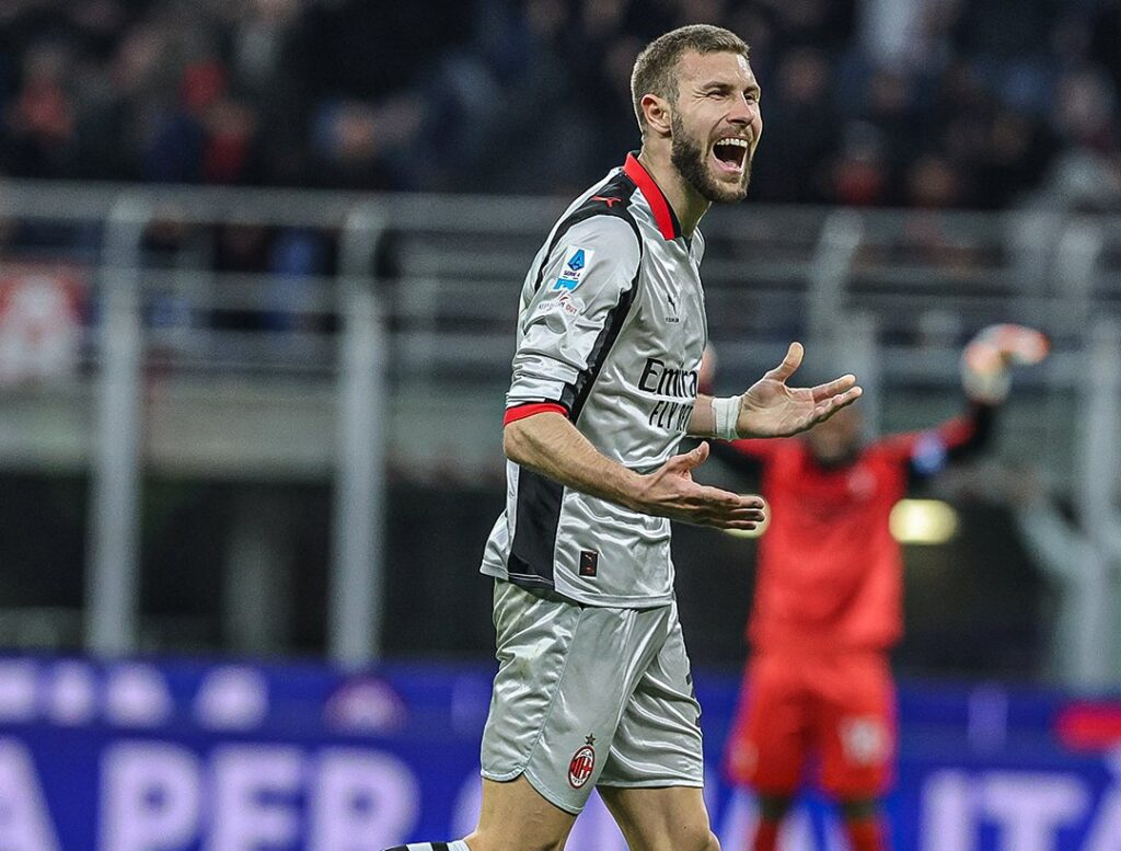 MILAN NA NOGAMA: Klub sa ostrva nudi 40 miliona za Pavlovića!