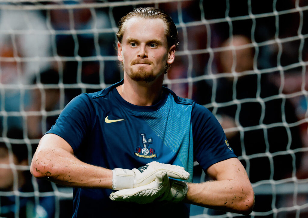 HTEO ILI NE, MORAĆE OPET DA BRANI: Vikario ide na operaciju, Kinski mora ponovo među stative!