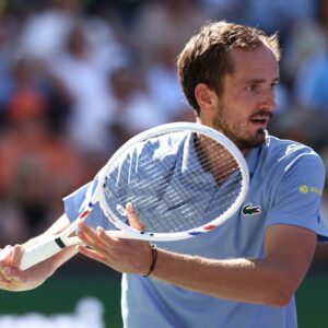 MEDVEDEV POČISTIO ALKARAZA PA POSLAO MOĆNU PORUKU: Novak, Rafa i Rodžer su bili daleko bolji od naše generacije!