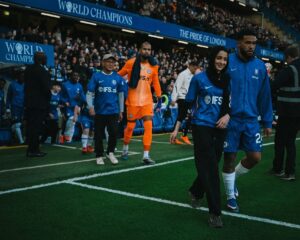 ZABRANA TRANSFERA I OGROMNA NOVČANA KAZNA ZA VELIKANA: Čelsi žestoko sankcionisan, ovo će uzdrmati klub do temelja!