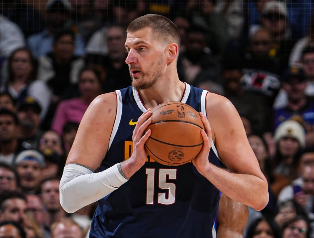 JOKIĆ REŠIO DRAMU KAD JE GORELO: Tripl-dabl, trojka sa pola terena koja je zapalila halu – Denver okrenuo nemoguće!