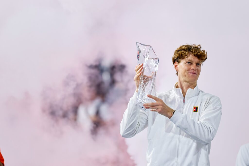 KIŠA PRAVILA HAOS, ALI ITALIJAN NIJE STAO: Siner srušio rivala i uzeo titulu u Majamiju!