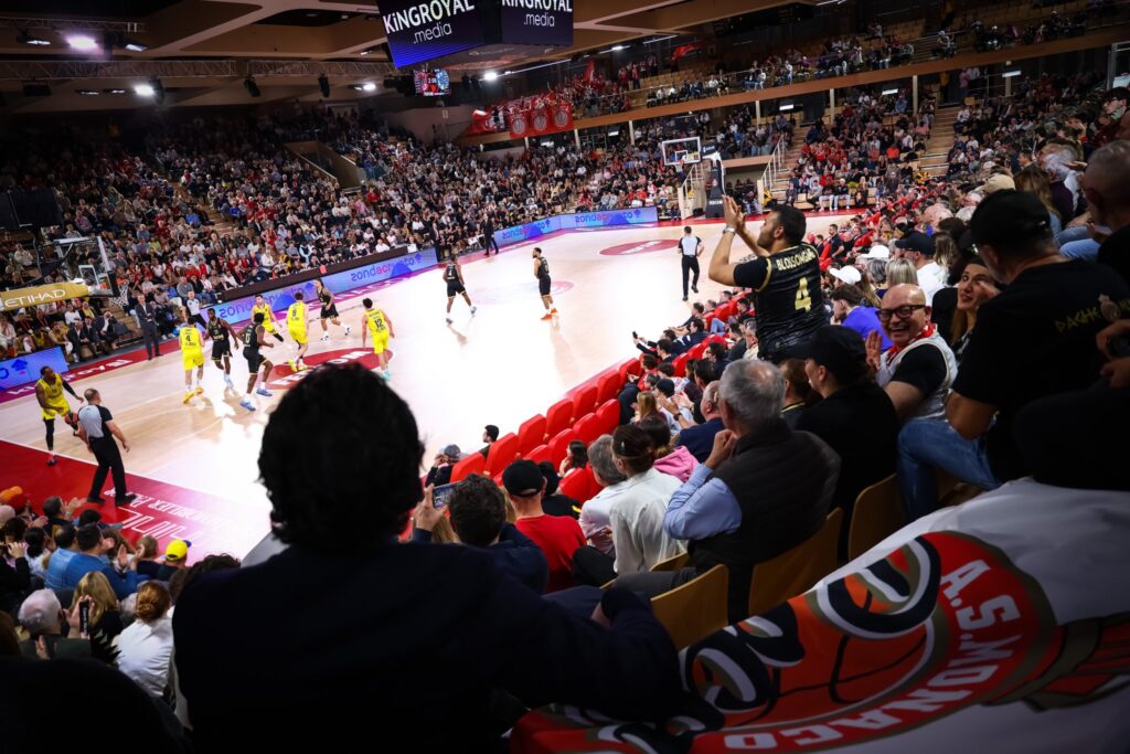 RASULO U MONAKU: Dva košarkaša napustila klub usred krize i loših rezultata!