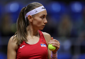 SRBIJA NA KORAK OD TENISKE BESMRTNOSTI: Krunić napada istoriju u Indijan Velsu – jedan meč deli naš sport od elitnog društva!