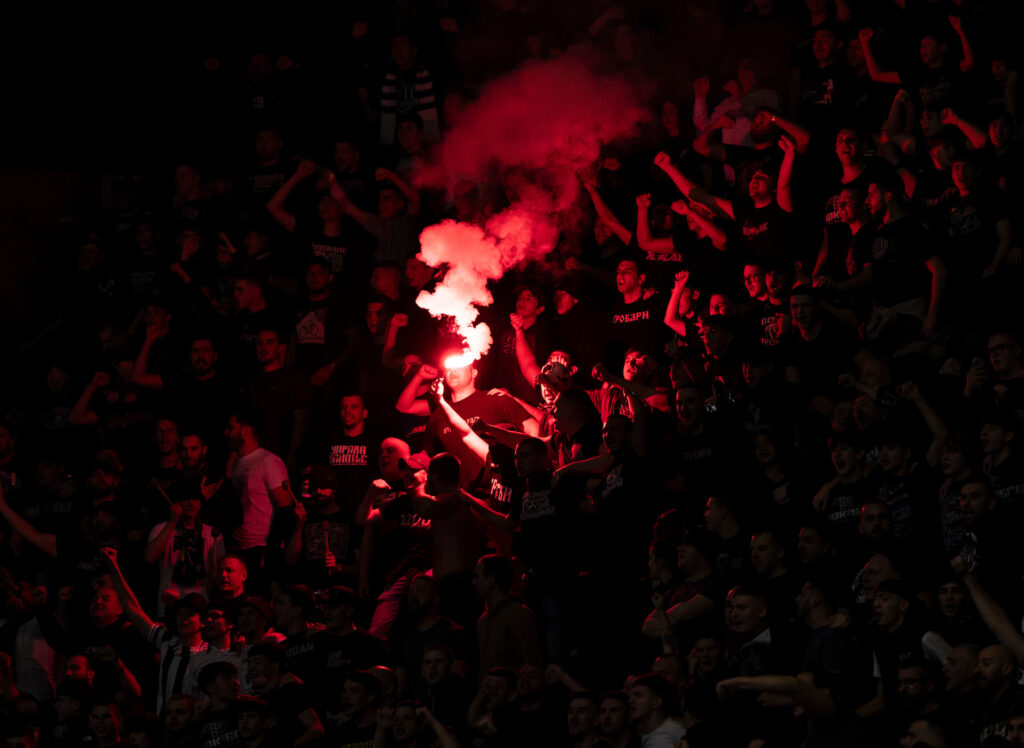 CRVENA ZVEZDA JASNO PORUČILA – BEZ GROBARA NA VEČITOM DERBIJU: Samo Delije će moći da kupe karte za sudar u Areni!