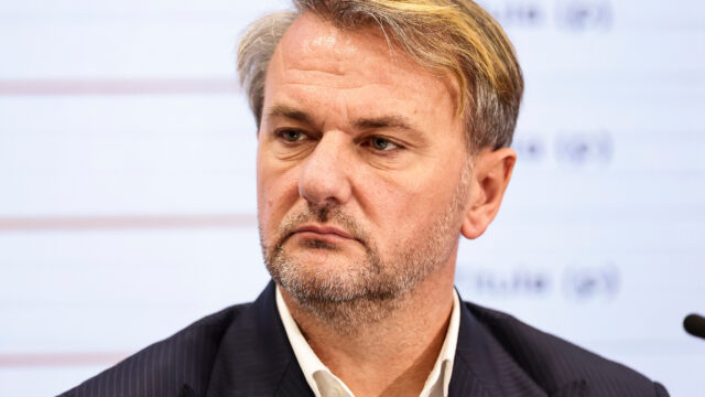 OSTOJA PODIGAO PRAŠINU: Zbog uvreda sa tribina Partizan ostaje bez velikih pojačanja!