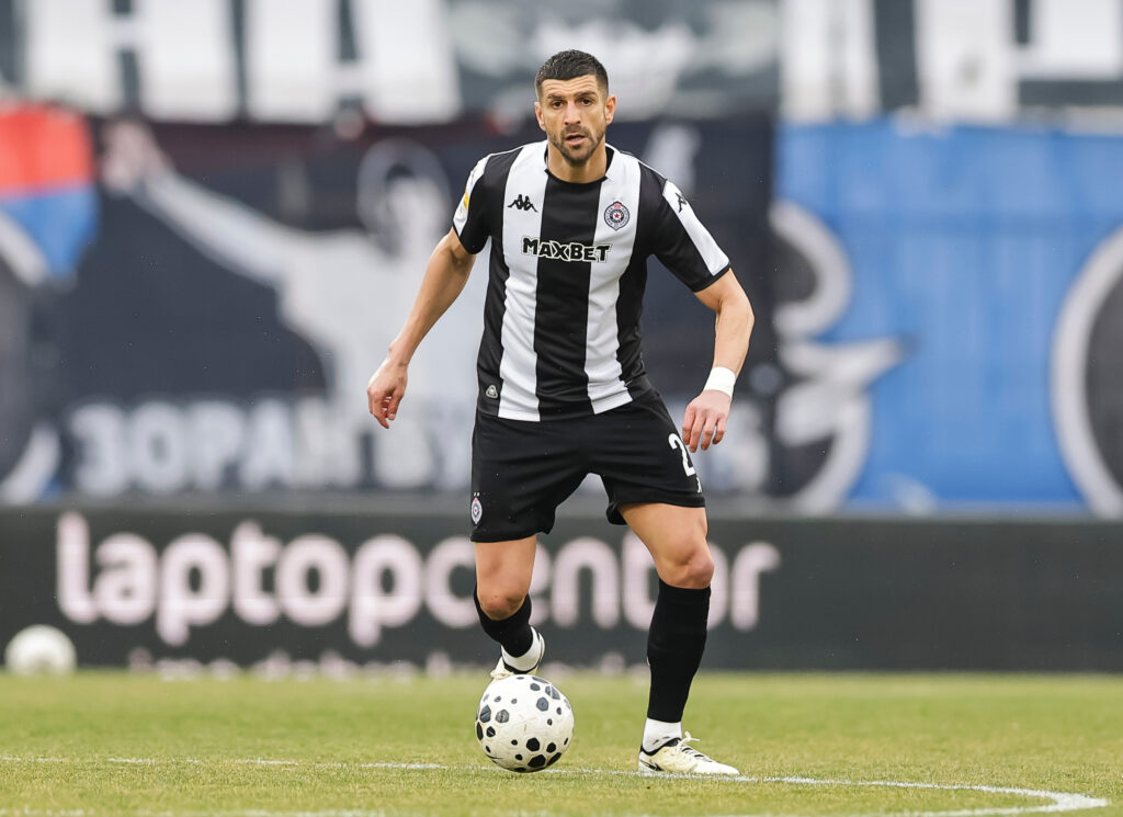 ZAŠTO JE MITROVIĆ NESTAO NA POLUVREMENU? Evo šta se zapravo desilo u svlačionici Partizana!