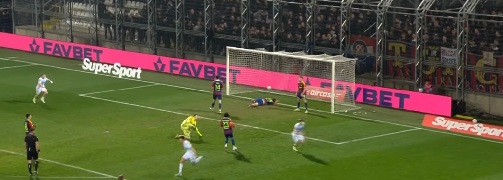 HAJDUK PONOVO NEĆE UZETI NIŠTA, PITANJE JE I DA LI ZASLUŽUJE DA OSVAJA: Pobeda Rijeke u 20. minutu nadoknade za najluđu završnicu ikada na ovim prostorima!