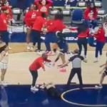 ŽENSKA KOŠARKA DONELA TUČU KAKVA SE NE PAMTI, SUDIJA ZAVRŠILA NOKAUTIRANA: Američka košarka u senci novog skandala!