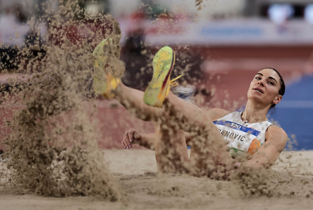 ZA ŠESTO MESTO I NIJE TOLIKO LOŠE: Poznato koliko je Ivana Španović zaradila na Svetskom prvenstvu!