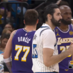 „JEB*ĆU TI CELU FAMILIJU“, BIVŠI IGRAČ BUDUĆNOSTI SKANDALOZNO UVREDIO DONČIĆA NA SRPSKOM: Luka potpuno poludeo na parketu, umalo eskalacija u dvorani!