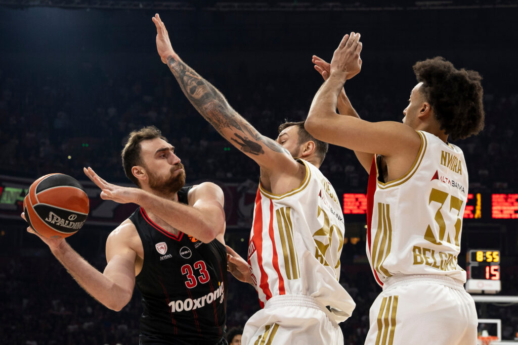 CRVENO-BELI DOBIJAJU OGROMNO POJAČANJE: Košarkaš se vraća na parket pred meč u Evroligi!