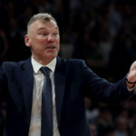 ŠARUNAS NIJE MOGAO DA IZDRŽI, ČULE SE PSOVKE NA KONFERENCIJI VIŠE PUTA: Koji ku*ac čoveče?! To su veoma pametna pitanja?!