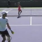 PONOVO KRADU ŠOU: Sabalenka upala Novaku na teren, on je pogodio lopticom!