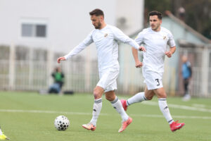 BEK ČUKARIČKOG HVALIO RIVALA: „Radomir Koković igrače čini 50% boljima!“