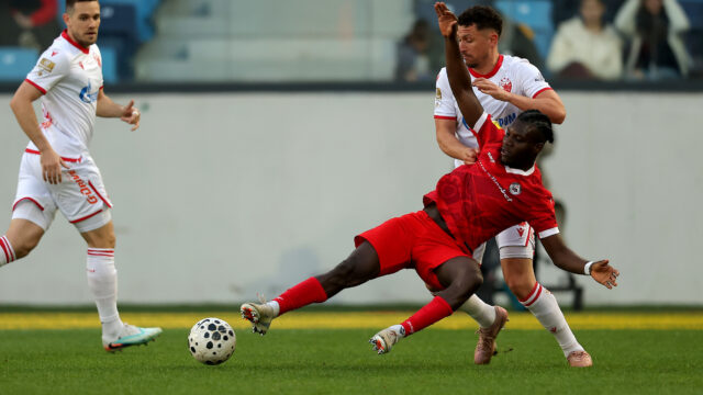 (POLUVREME) ZVEZDA SE VRATILA U ŽIVOT: IMT uhvatio odbranu crveno-belih nespremnu, a onda Kostov i Katai doneli preokret!