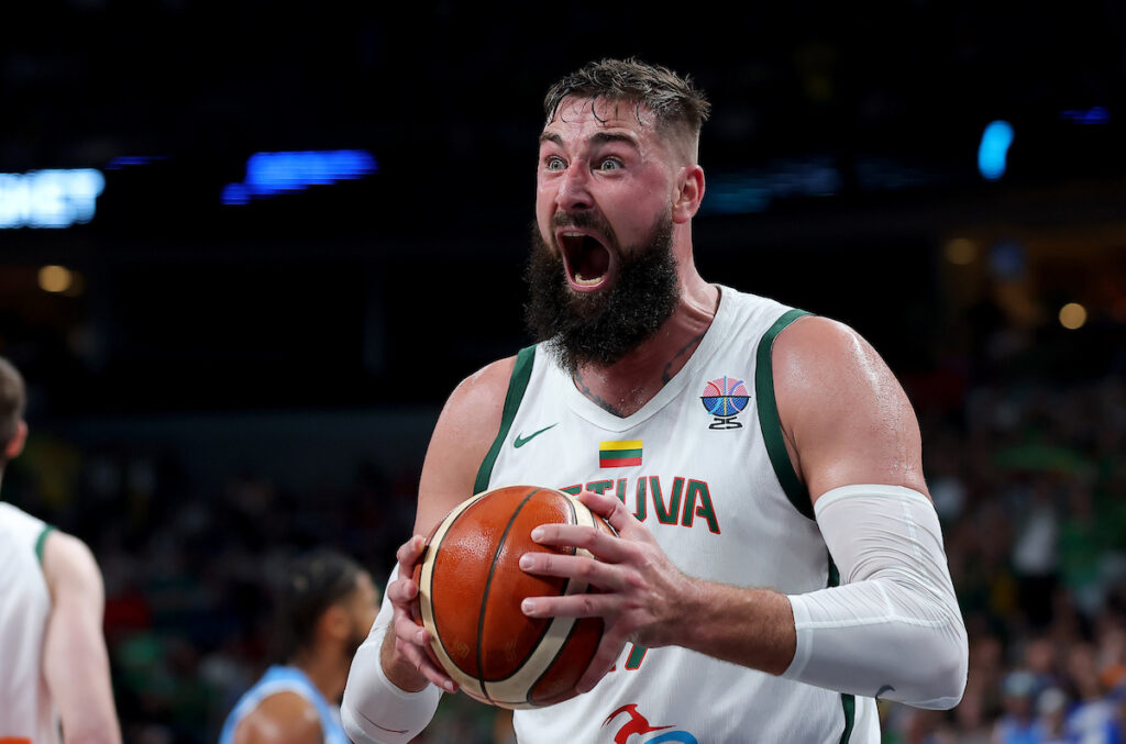 IZABRALI SU NASLEDNIKA: Zanimljivo ime preuzima kormilo nacionalnog tima!