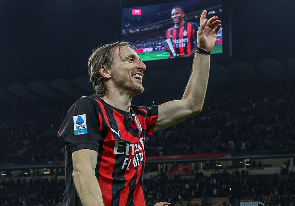 „DUH SERHIA RAMOSA“: Pavlović objavio sliku sa Modrićem, Luka imao zanimljiv komentar nakon pobede u derbiju!