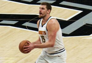 DENVER PREŽIVEO DRAMU: Jokić novim tripl-dablom vodio Nagetse do pobede nad konkurentom na Zapadu!