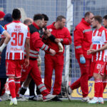 STRAVIČNE SCENE: Mateus na nosilima iznet sa terena!