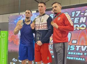 SRBIJA IMA ZLATO U BOKSU: Simić pokorio Mađarsku, Memić zbog povrede napustio takmičenje!