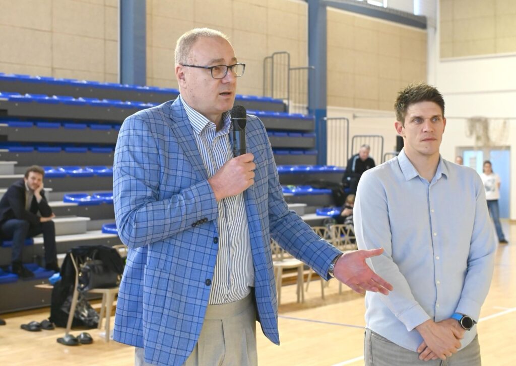 DOGAĐAJ O KOME SU MNOGI PRIČALI: Počelo Državno školsko prvenstvo u futsalu u Staroj Pazovi!