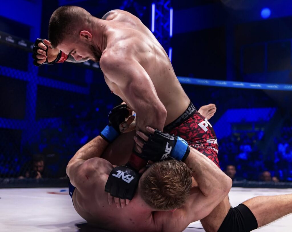 „BOJKOVIĆU NE TREBA BONUS“: Forgač otkrio koliko je MMA borac zaradio!