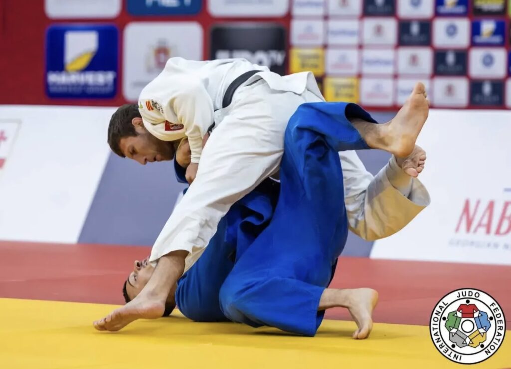 ZVEZDA MOŽE DA BUDE PONOSNA: Crveno-beli doneli tri odličja iz Gruzije u Srbiju!