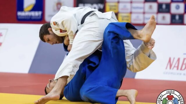 ZVEZDA MOŽE DA BUDE PONOSNA: Crveno-beli doneli tri odličja iz Gruzije u Srbiju!