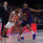 (POLUVREME) ZVEZDA IZGUBILA VOĐSTVO IZ PRVE ČETVRTINE: Barselona drži konce, ali i crveno-beli priključak!