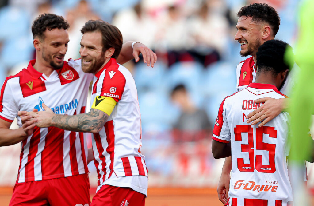 CRVENO-BELI SPUSTILI GAS U DRUGOM POLUVREMENU, ALI UPISALI UBEDLJIVU POBEDU: Zvezda nema nameru da prepusti prvo mesto u Superligi!