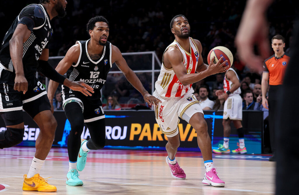 (TVITOVI) DELIJE ZADOVOLJNE POBEDOM, ALI NE I SUĐENJEM: Navijači Partizana bez pozitivnih komentara!