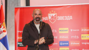 DEJAN STANKOVIĆ EMOTIVAN: „Razmišljao sam kako da vam se obratim – da li kao mali Deki koji je prošao sve selekcije ili kao trener!“