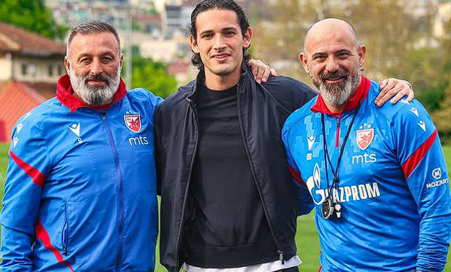 EMOTIVAN SUSRET: Sin Siniše Mihajlovića iznenadio Stankovića i igrače Zvezde! (FOTO)