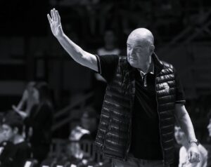 POSLEDNJE ZBOGOM: Poznato vreme i mesto sahrane legendarnog Duška Vujoševića!