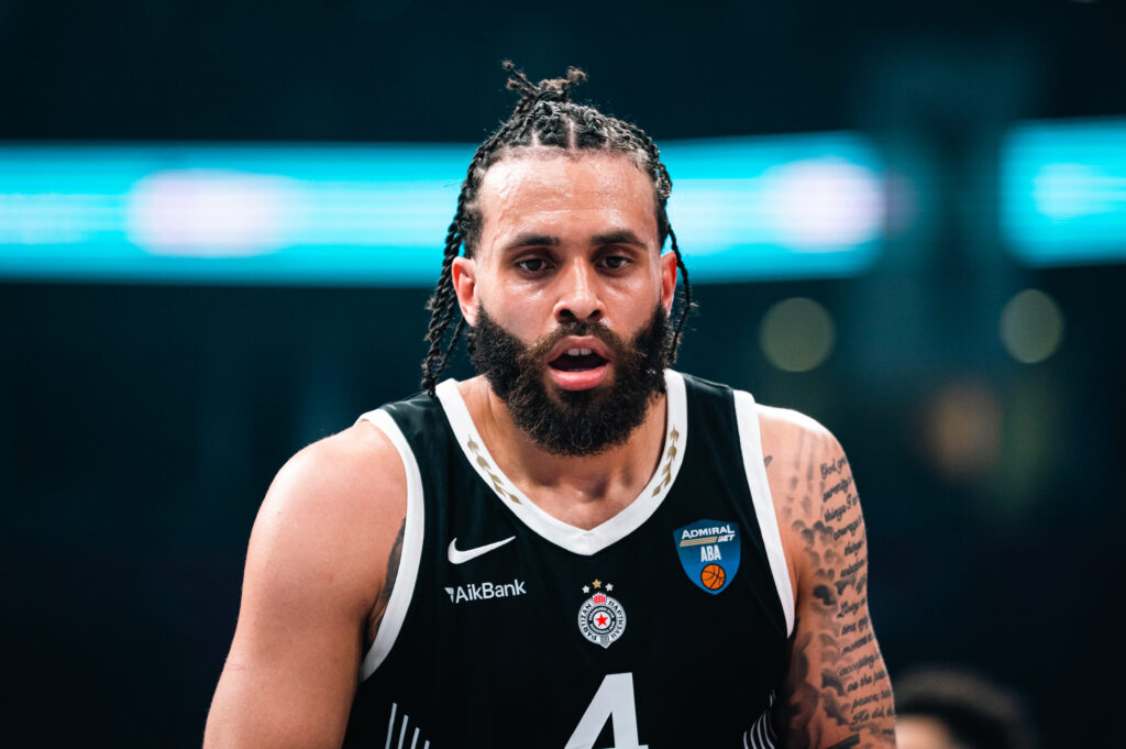 OSTAJE ILI ODLAZI? Dvejn Vašington progovorio nakon derbija sa Zvezdom!