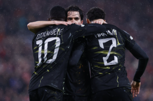 DEMEBELE OSVOJIO „ENFILD“: Liverpul napadao, PSŽ kaznio i otišao u polufinale!