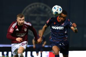 DERBI ZA ZABORAV, ALI POMALO NEPRIMERENA FOTKA ZA PAMĆENJE: Željezničar zapalio mreže jednim potezom!