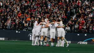 RIJERA DOŠAO I DONEO POŽAR U AJNTRAHT, SADA SE OKOMIO NA ZVEZDU TIMA: Možda je i bolje što nije potpisao na Marakani!