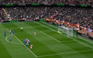 ARSENAL NASTAVLJA DA SE RASPADA, AKO OSVOJE TITULU BIĆE VEROVATNO NAJGORI ŠAMPION PREMIJER LIGE IKADA: Bornmut preslišao londonski tim na Emirejtsu!