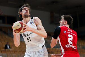 STUDENTI UHVATILI SLAMKU SPASA U POSLEDNJI ČAS: Ilirija poklekla u završnici!